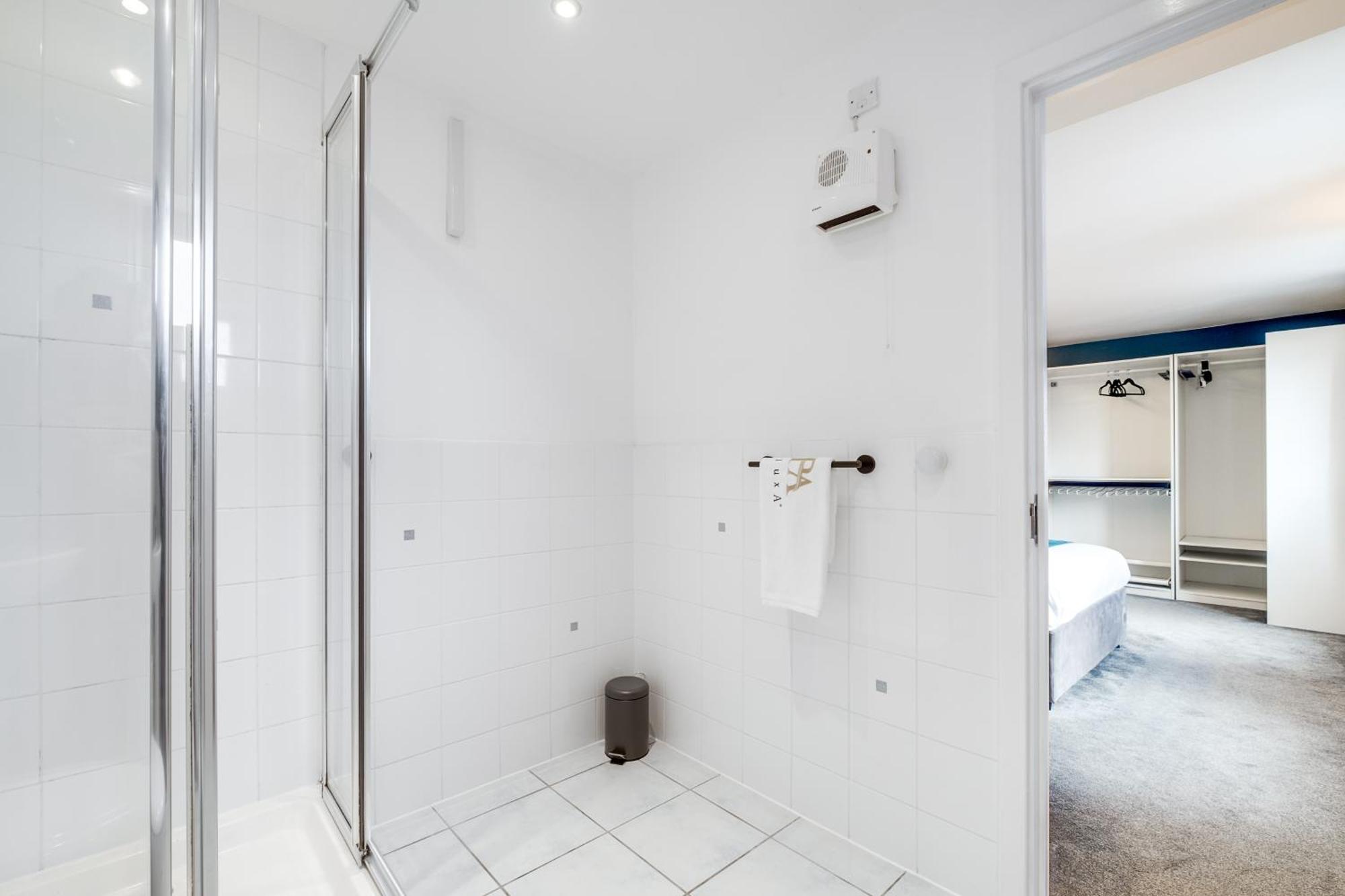 Pluxa Globe - Spacious Apartment In Jq With Parking 伯明翰 外观 照片