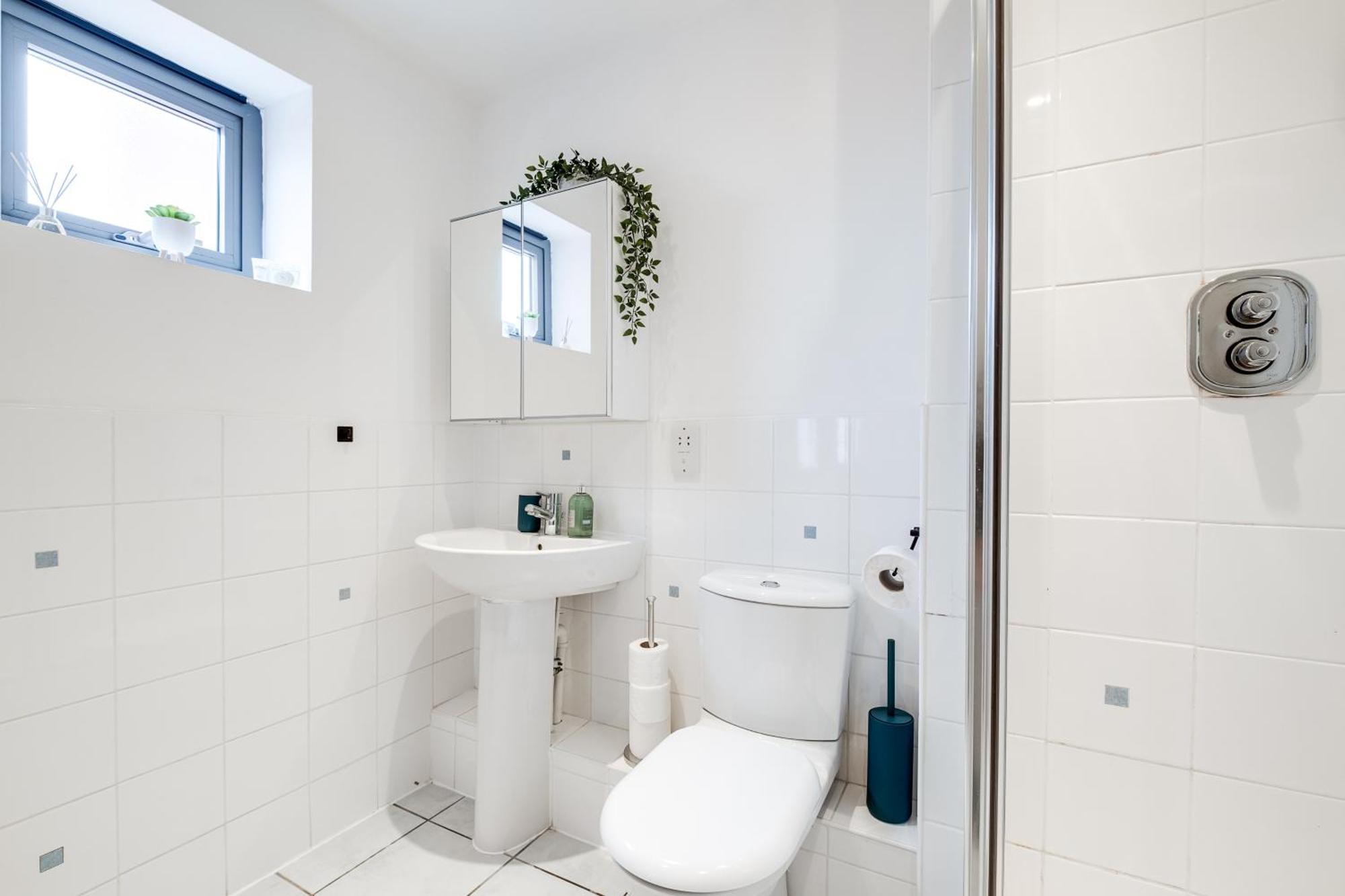 Pluxa Globe - Spacious Apartment In Jq With Parking 伯明翰 外观 照片